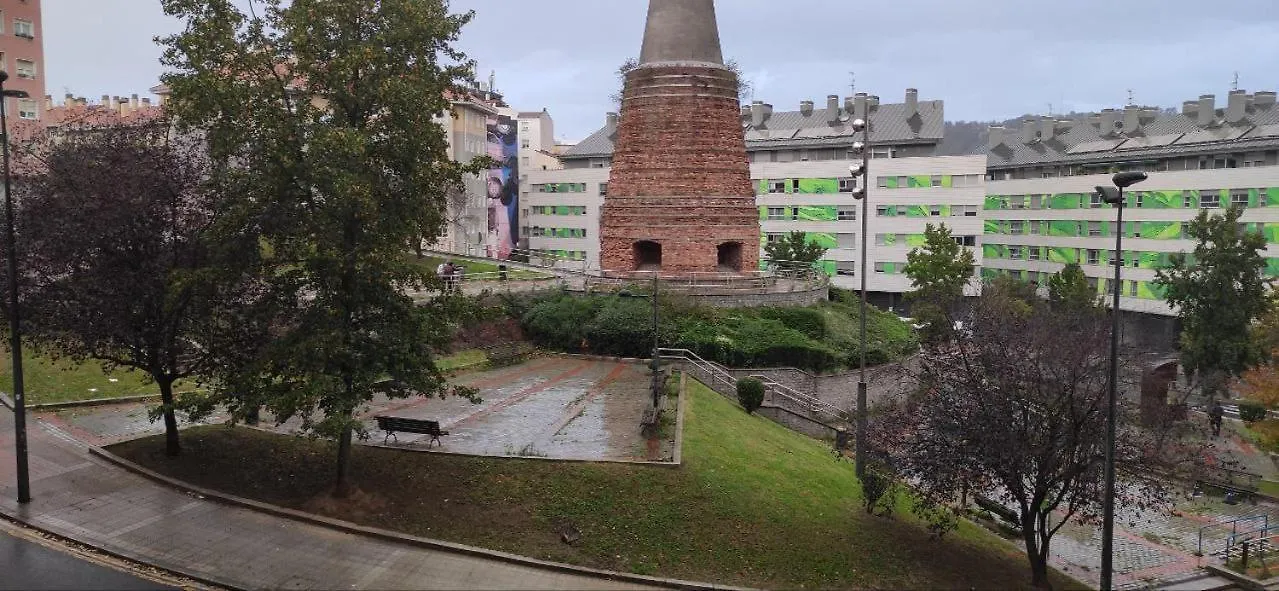 Spacious With Parking In Casco Viejo Bilbao 0*,