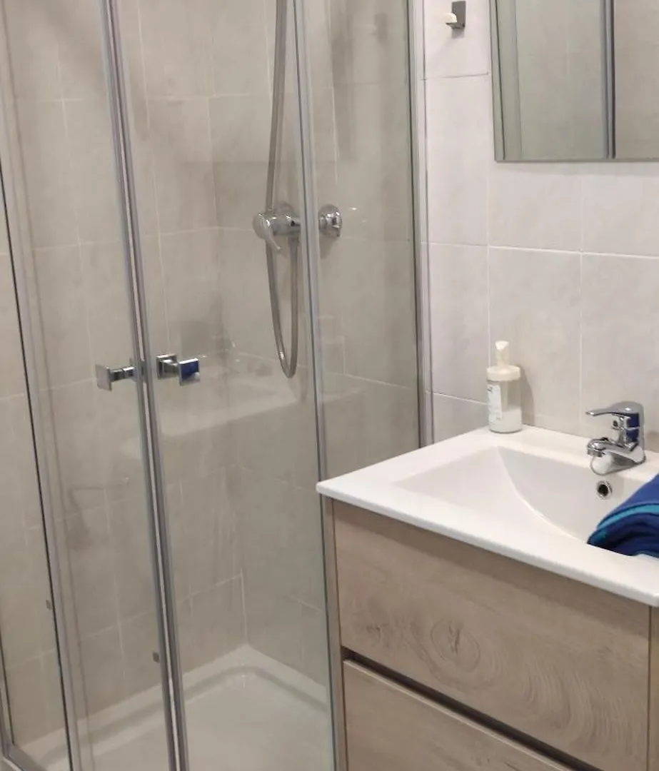 Spacious With Parking In Casco Viejo Bilbao 0*,